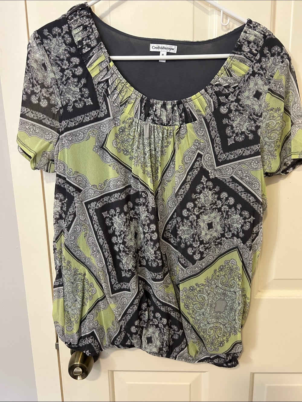 croft & barrow Black and Lime Green Paisley Scoop-Neck Blouse